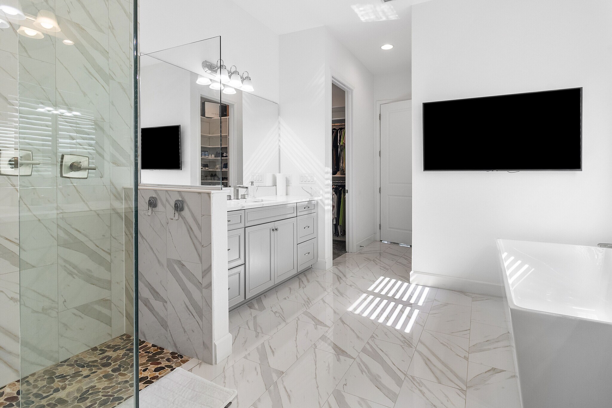 Building Photo - 7531 Mandarin Grove Way