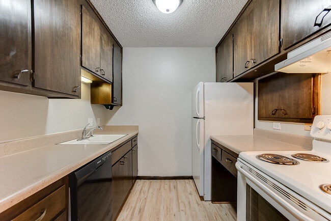 Building Photo - Caravelle Apartments