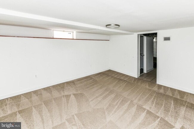 Building Photo - 3208 9th St S