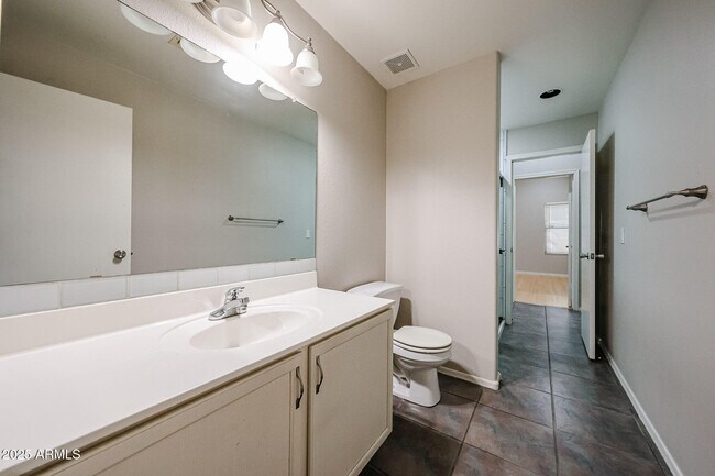 Building Photo - 8672 W Mauro Ln