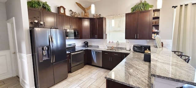 Building Photo - 410 SE 6th Ter