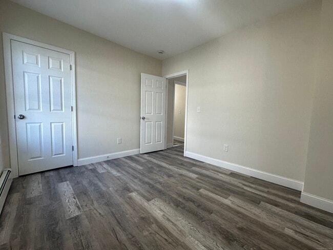 Building Photo - 85 Twiss St