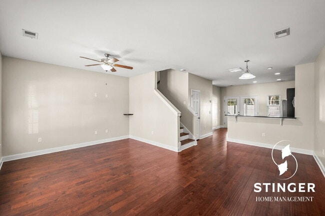 Building Photo - 143 Bella Way