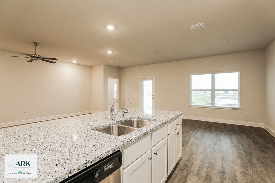 Building Photo - 455 Eagle Lake Wy