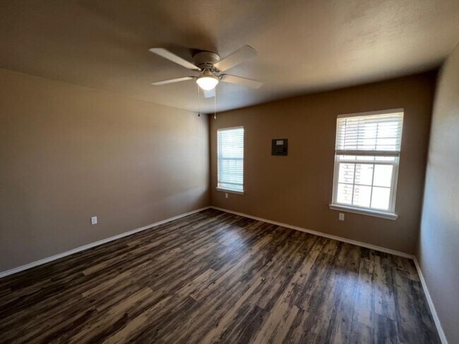 Building Photo - 2407 N Avenue N Unit