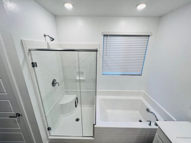 Building Photo - New Summerlin View