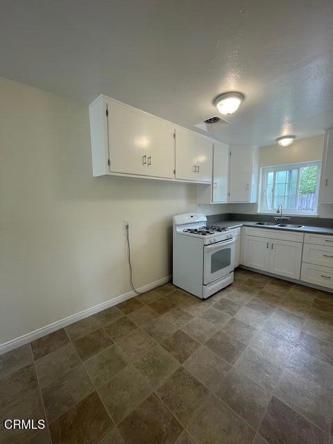 Building Photo - 451 S Evergreen Dr