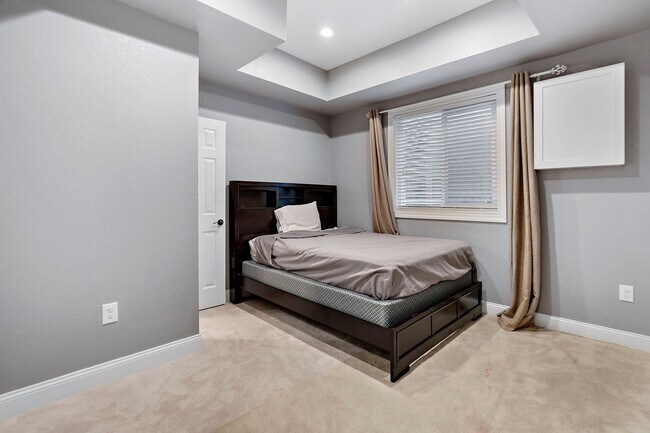 Building Photo - Beautiful Home in Tallyn's Ranch! Special ...