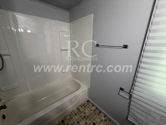Building Photo - 1206.5 Robinson-