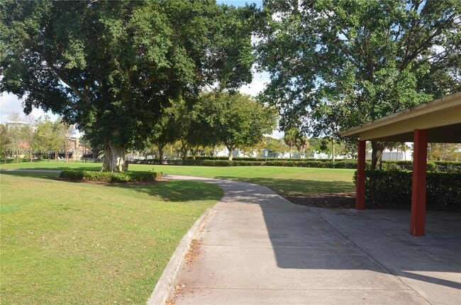 Building Photo - 8851 N New River Canal Rd