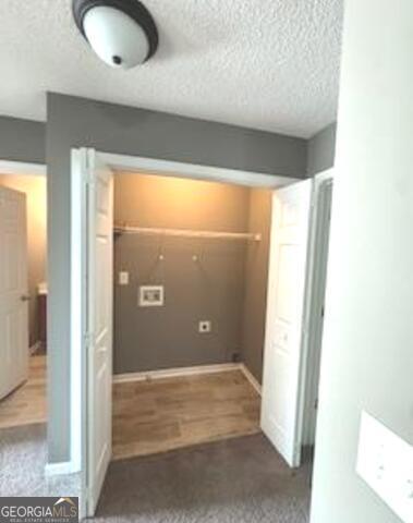 Building Photo - 6213 Hickory Ln Cir