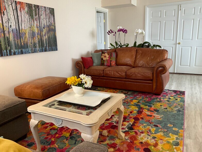 Leather Sofa + Automan - 418 N Laguna St