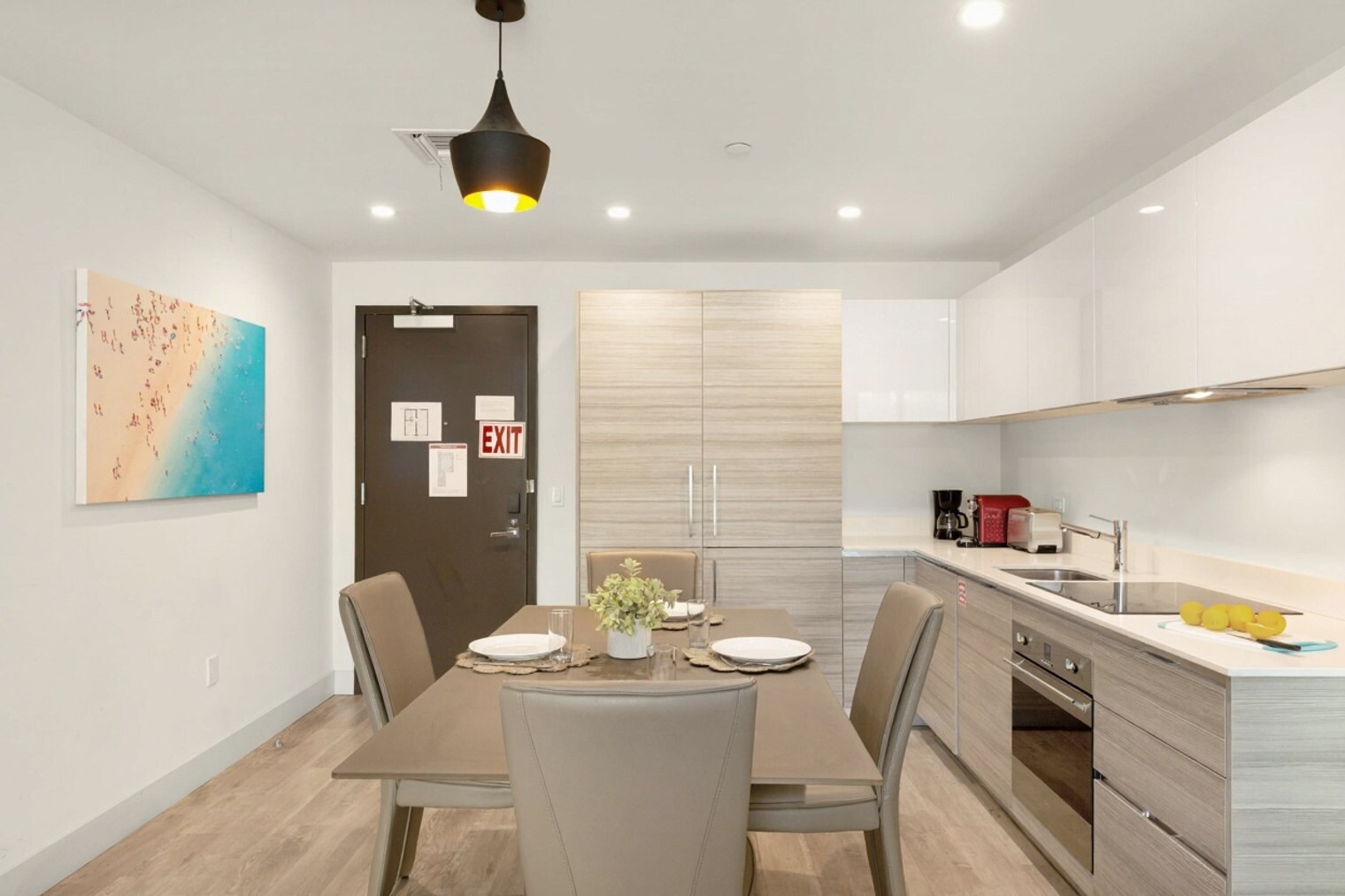 Building Photo - 777 N Ocean Dr