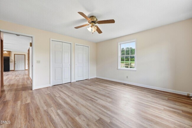 Building Photo - 763 Tingen Rd