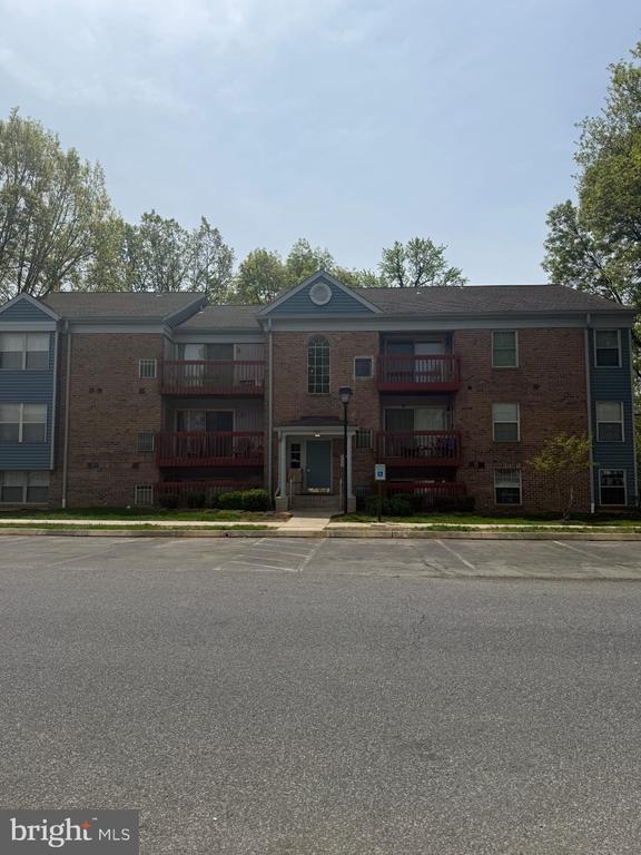 Primary Photo - 1302 Sugarwood Cir
