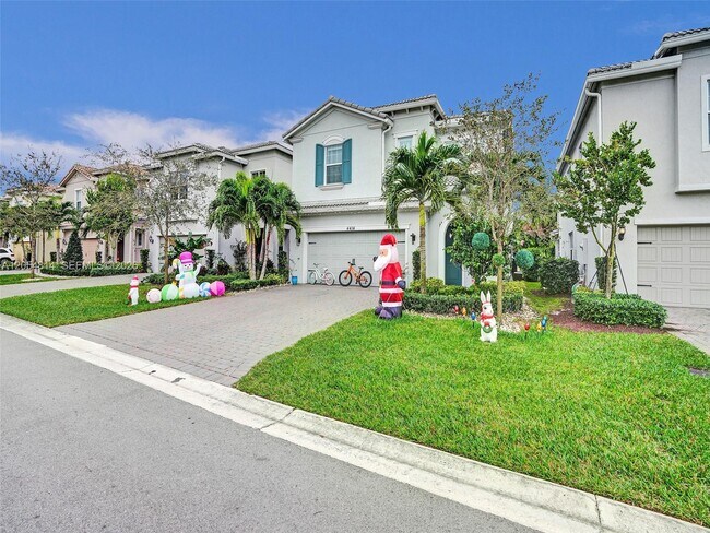Building Photo - 4414 Ficus St