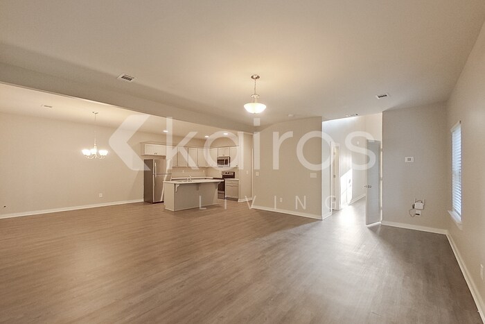 Building Photo - 11658 Woodland Lake Rd