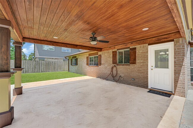 Building Photo - 4806 Hickorygate Dr