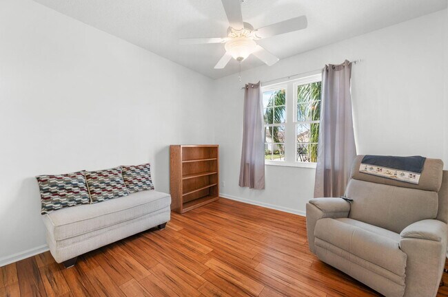 Building Photo - 364 Sunview Way