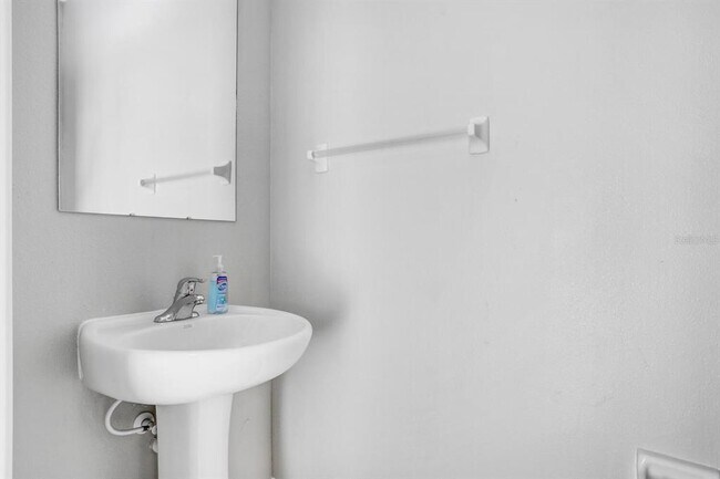 Building Photo - 31894 BLUE PASSING Loop