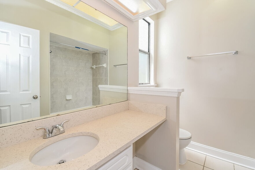 Building Photo - 7711 Collins Ridge Blvd