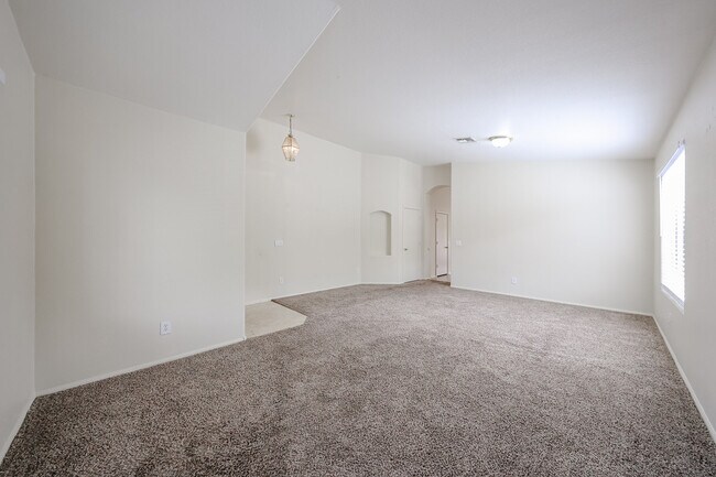 Building Photo - 12447 W El Nido Ln