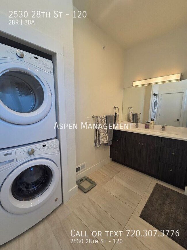 Building Photo - 2530 28th St