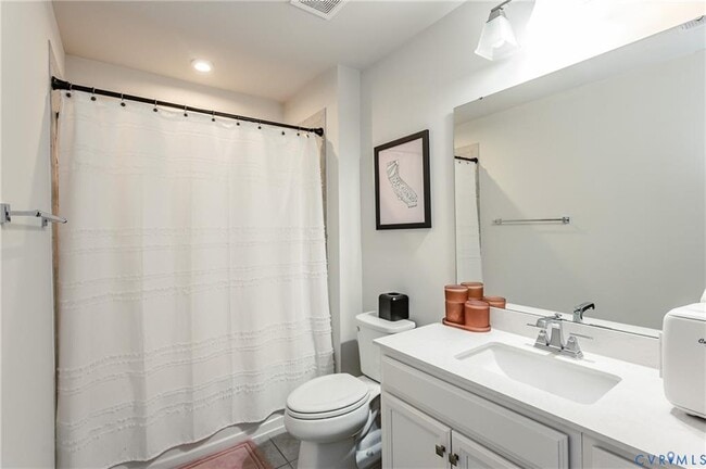 Building Photo - 9073 Spring Green Loop