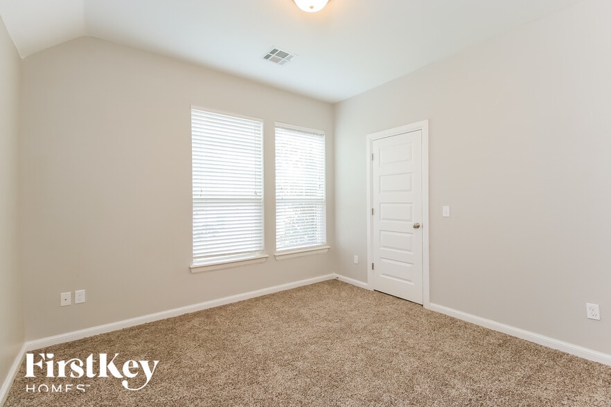 Building Photo - 18717 Rush Springs Ln