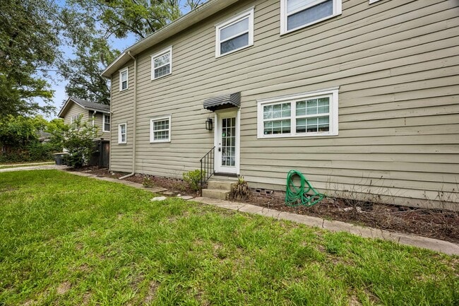 Building Photo - 3643 Herschel St