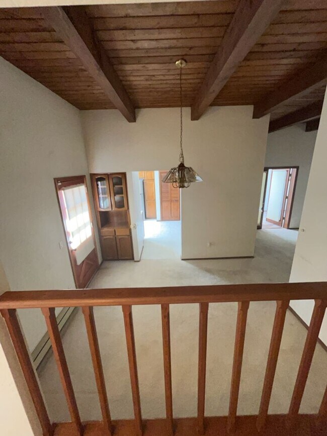 Building Photo - Beautiful home at the base of the Sandia's