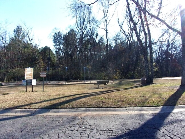 Building Photo - 1956 Doby Dr