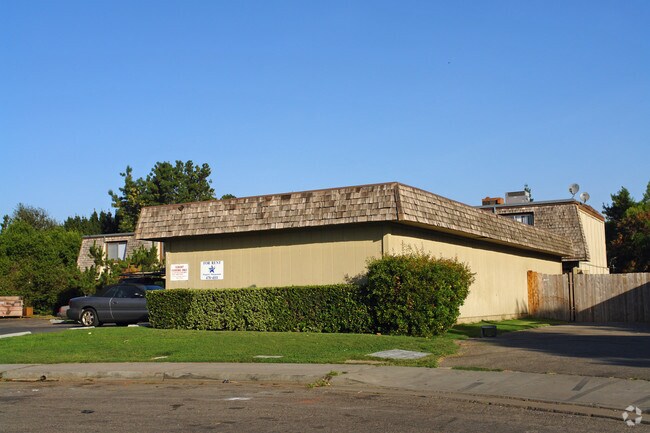 Building Photo - 8473 Kelley Dr