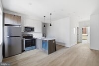 Building Photo - 613 Brooklyn St