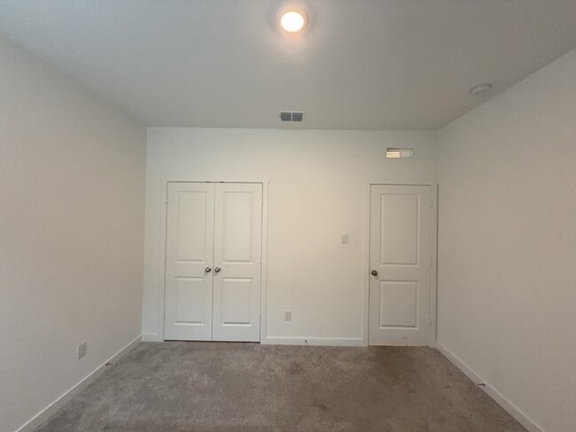 Building Photo - 537 Ml Trce Wy