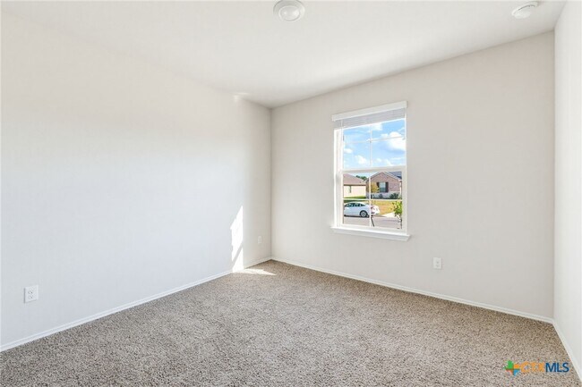 Building Photo - 8806 Brahma Plns Rd