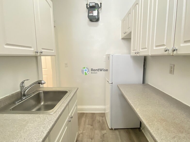 Building Photo - 6 Orkney Rd