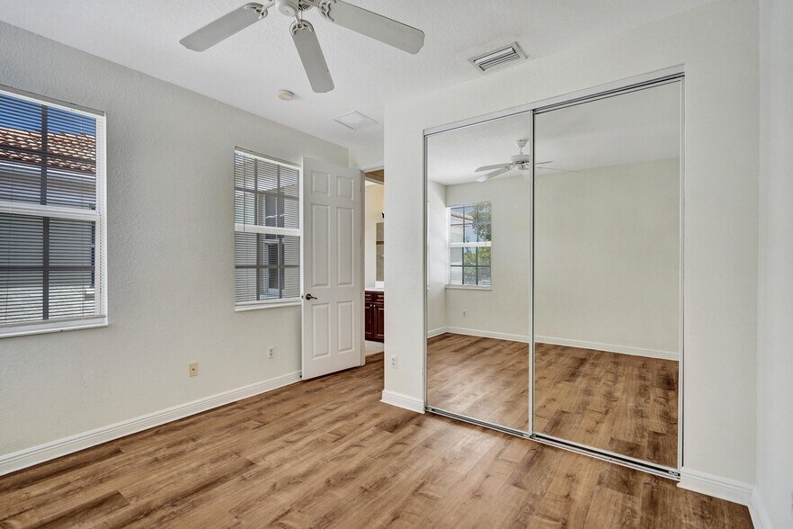 Building Photo - 8308 NW 9th Ave