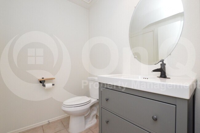 Building Photo - 5750 S Ladyslipper Pl