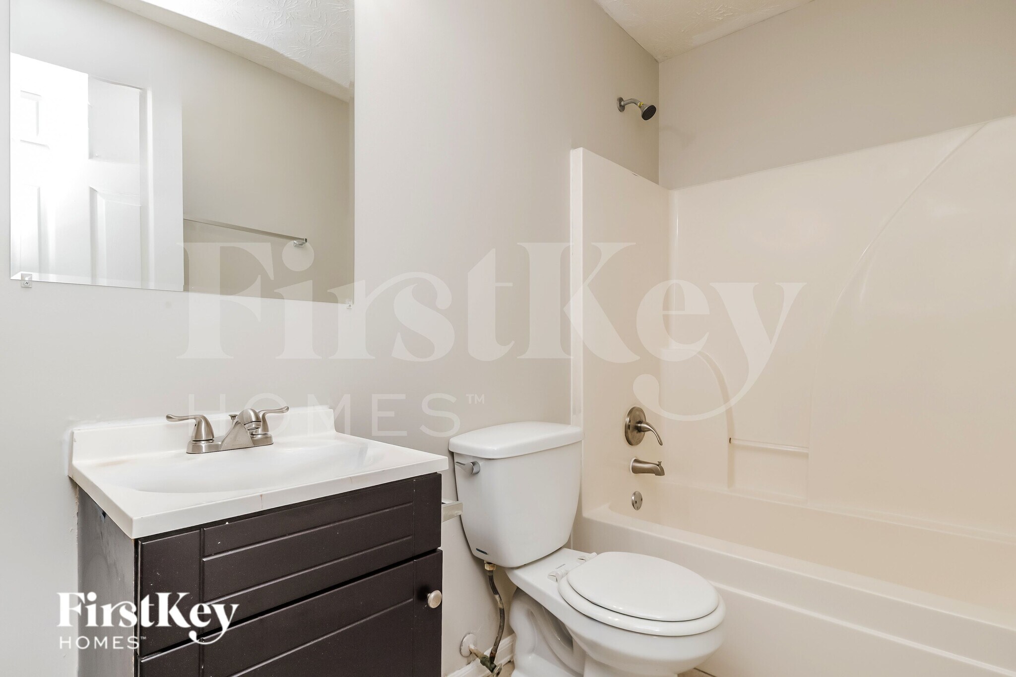 Building Photo - 200 Fairview Chase Rd