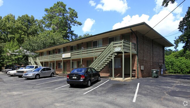 Primary Photo - Crestview Apartment Homes