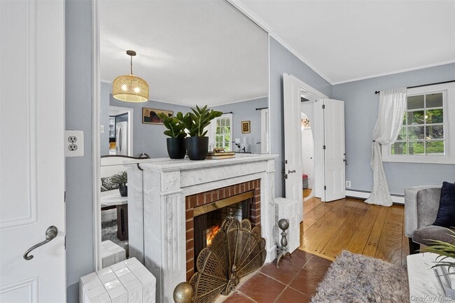 Building Photo - 1056 Beekman Rd