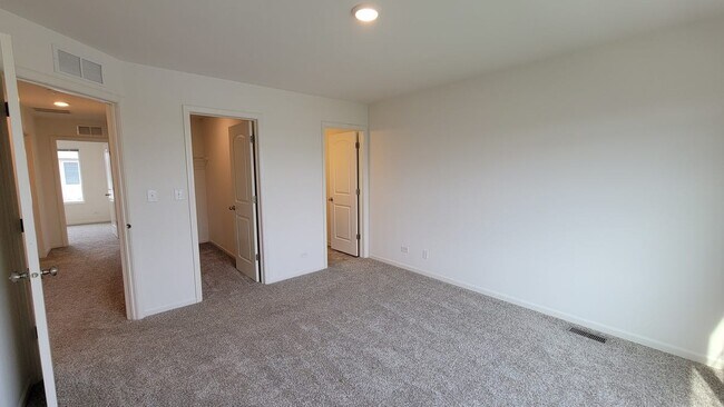 Building Photo - 2329 Upland Rd