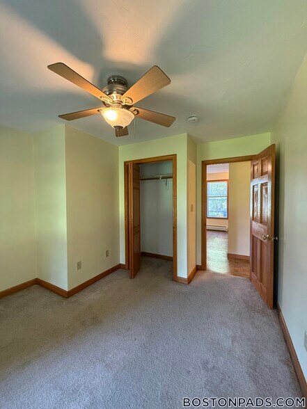 Building Photo - 45 Elm St