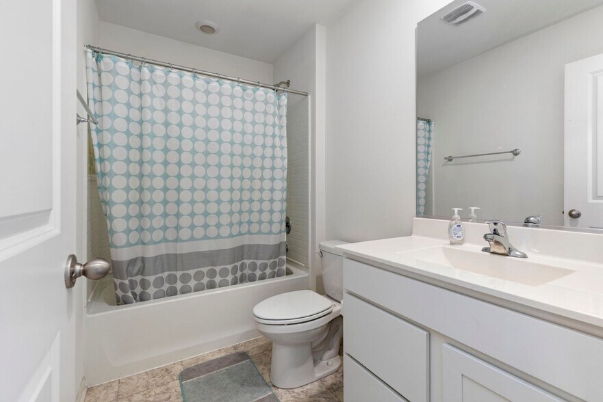 Building Photo - 2115 Canyon Creek Ct