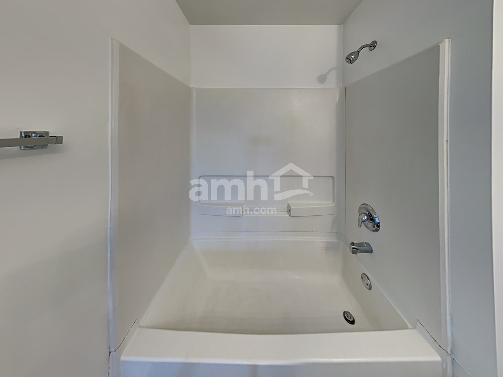 Building Photo - 3832 Bailey Rd