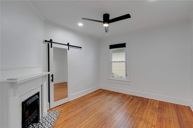 Building Photo - 79 Waddell St NE
