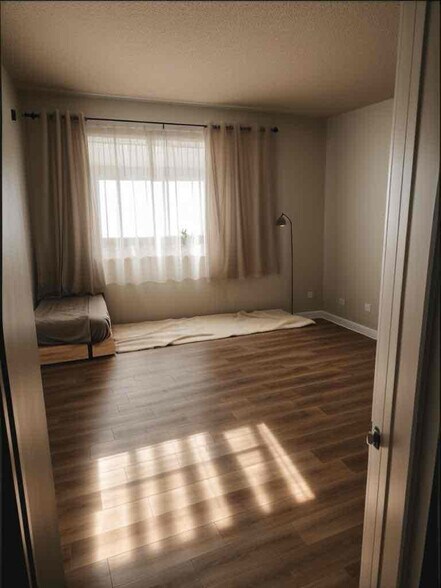 Building Photo - 1832 W Ave K11