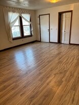 Building Photo - 109 Baynes St