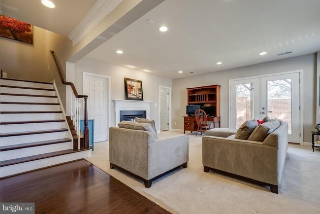 Building Photo - 6301 Ralston Way
